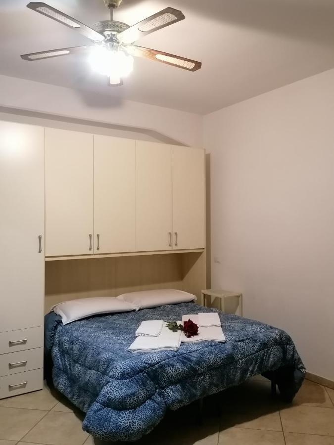 Villa Glori Affitto Camere Monolocali Карпі Екстер'єр фото