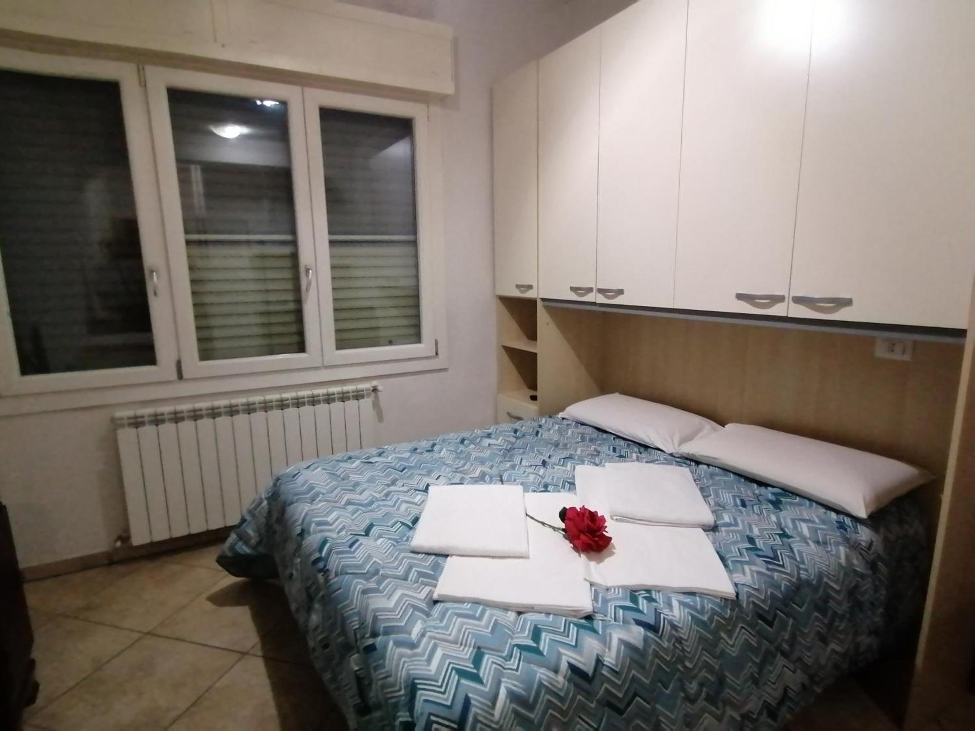 Villa Glori Affitto Camere Monolocali Карпі Екстер'єр фото